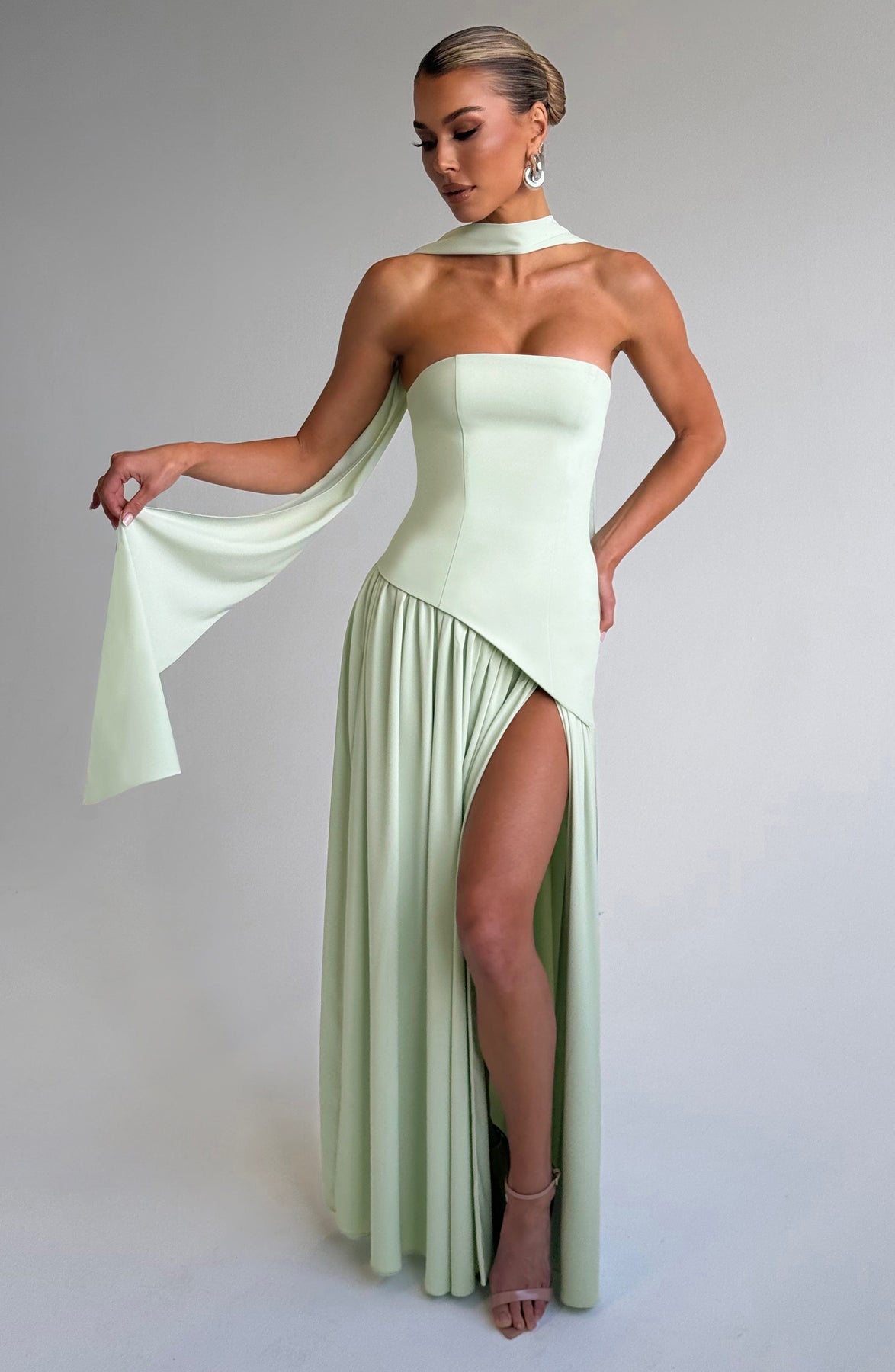 Vestido de Festa Longo Assimétrico com Saia Plissada – Malina