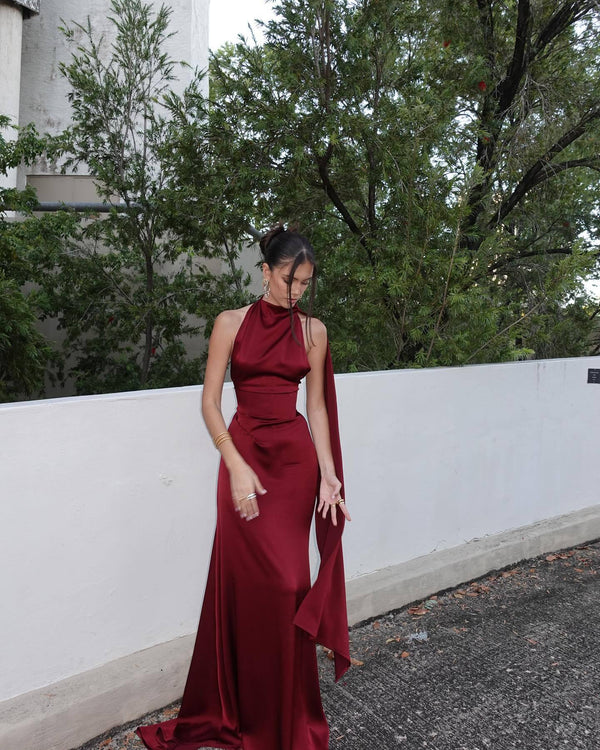 Vestido de Festa Longo de Cetim Frente Única com Echarpe – Yolanda