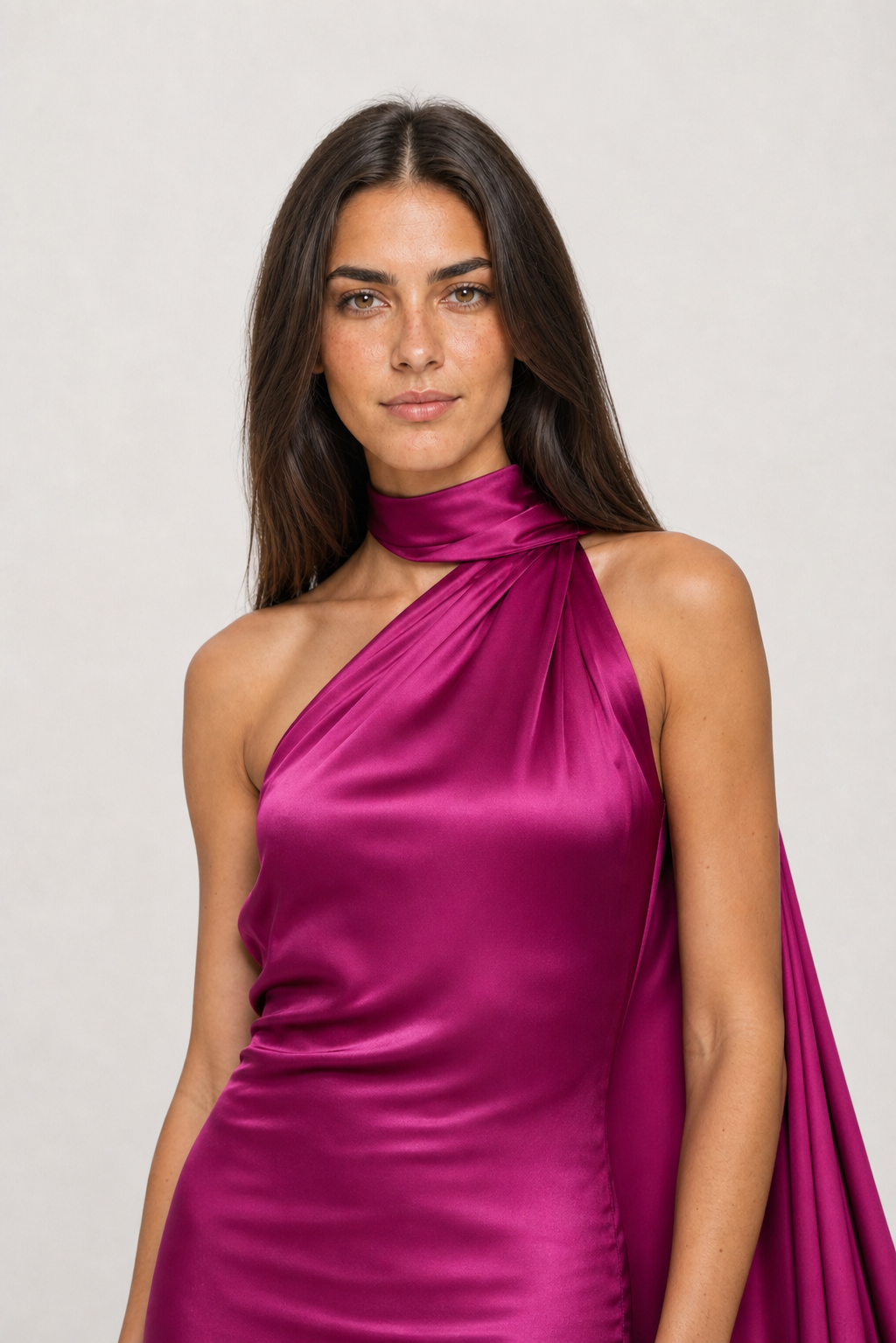 Vestido Longo de Festa Acetinado com Costas Abertas e Gola Halter – Melissa
