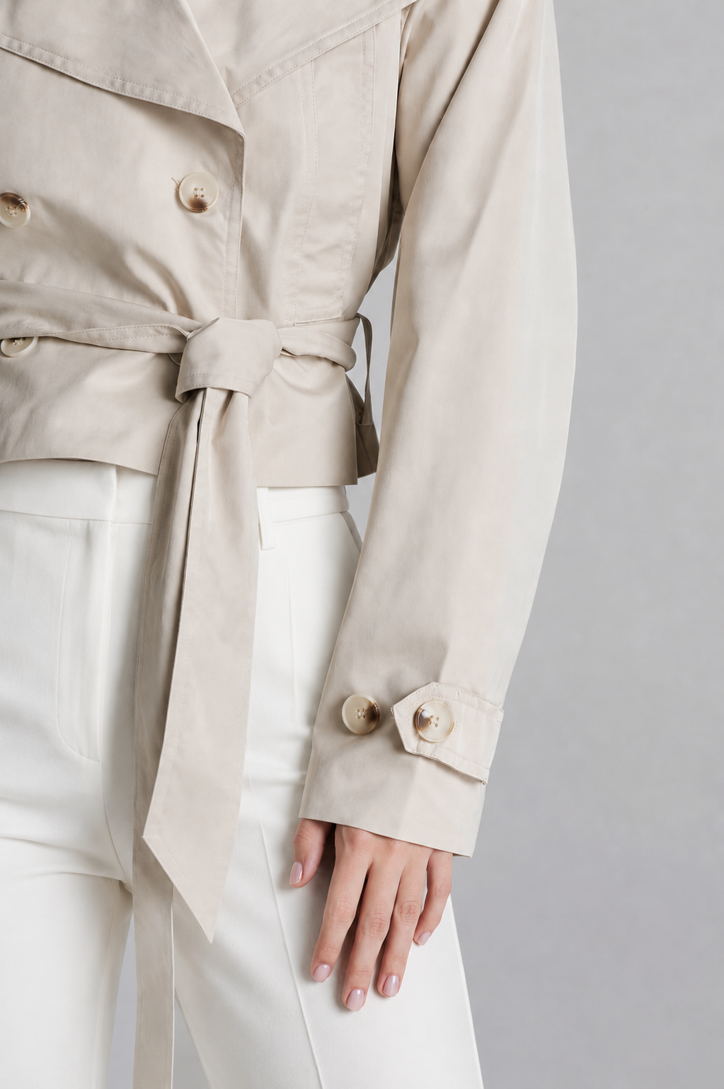 Casaco Feminino Cropped Estilo Trench Coat com Amarração – Raquel