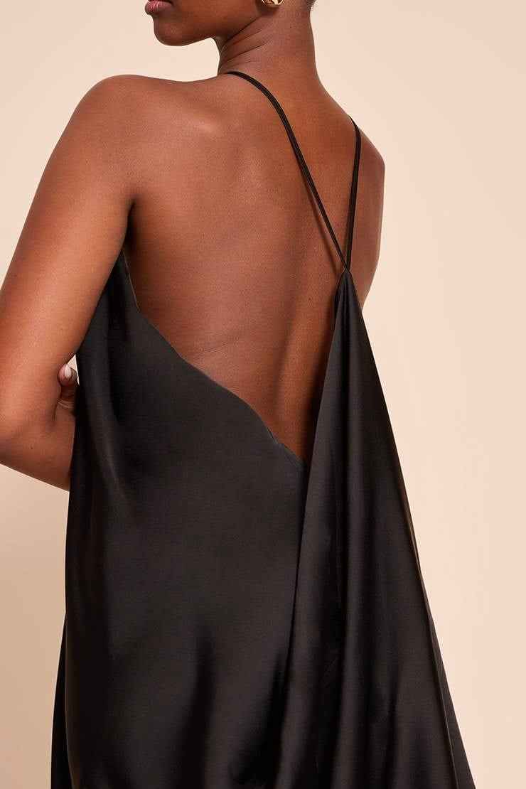 Vestido Longo de Festa Acetinado Frente Única com Costas Abertas – Bela