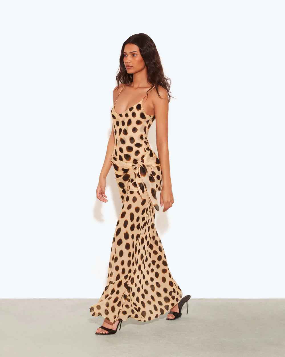 Vestido Longo Animal Print com Decote V e Franzido Ajustável – Estela