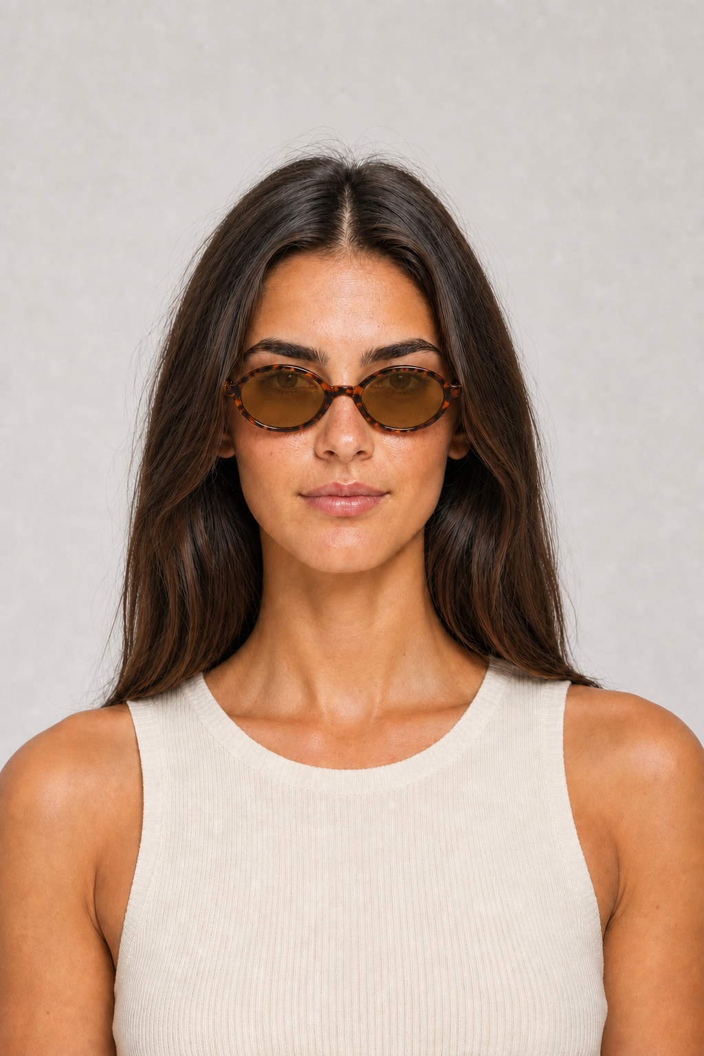 Óculos Feminino Redondo Retrô com Lentes Solares ou Transparentes – Carolina
